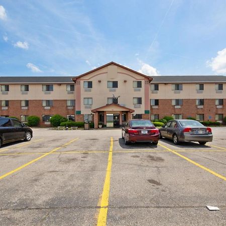 Oyo Hotel Portage I-94 מראה חיצוני תמונה