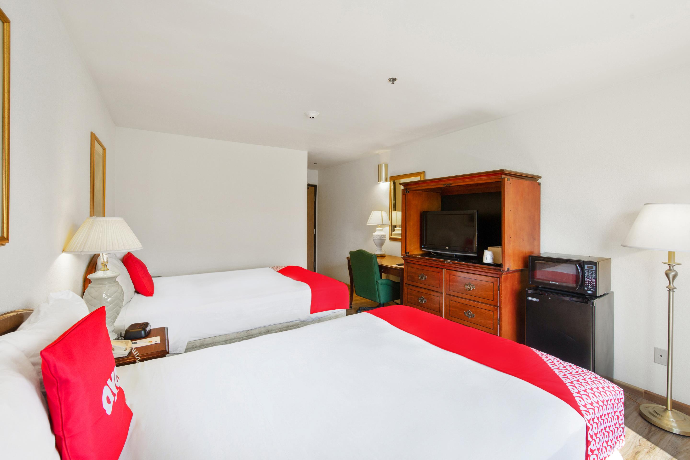 Oyo Hotel Portage I-94 מראה חיצוני תמונה