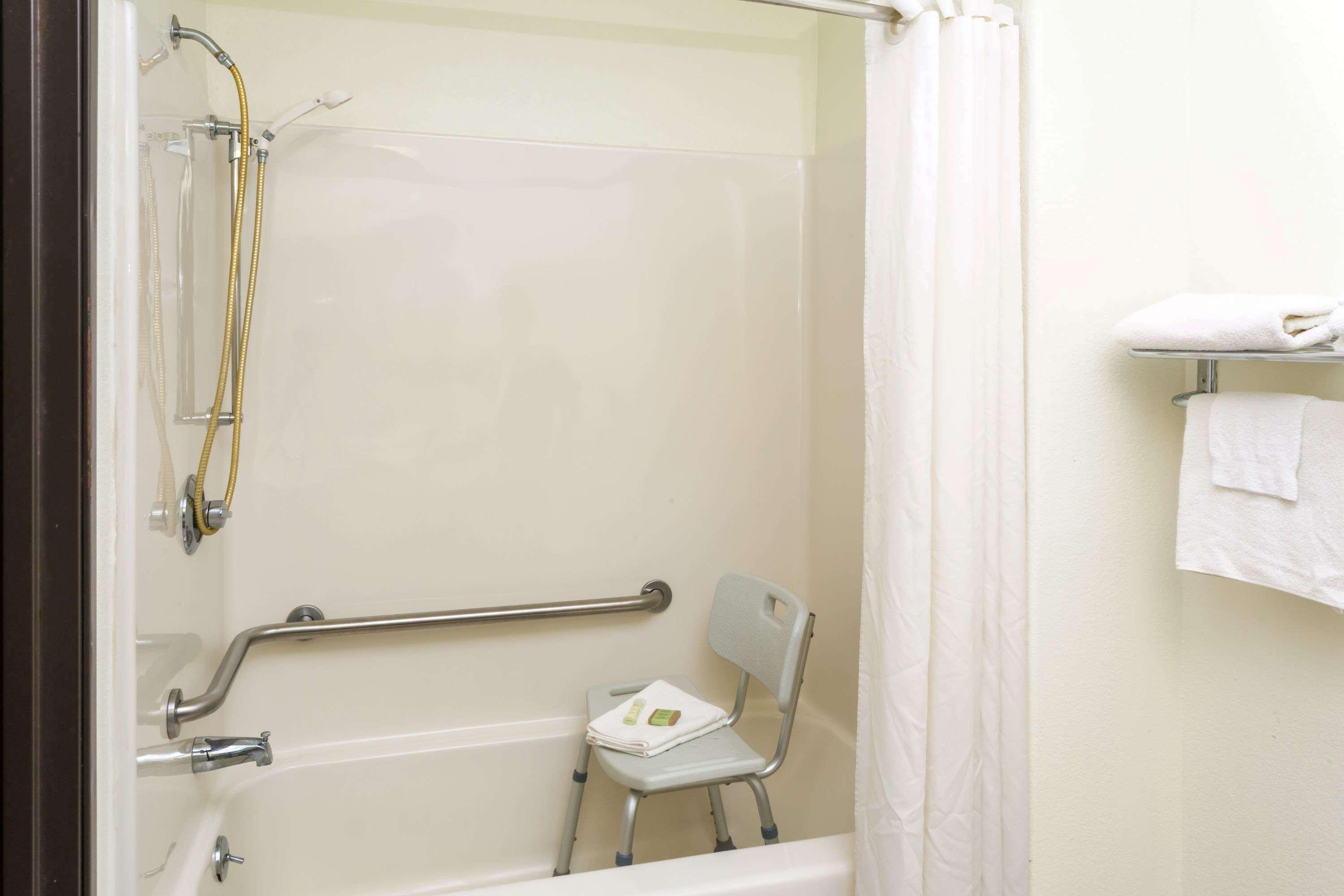 Oyo Hotel Portage I-94 מראה חיצוני תמונה