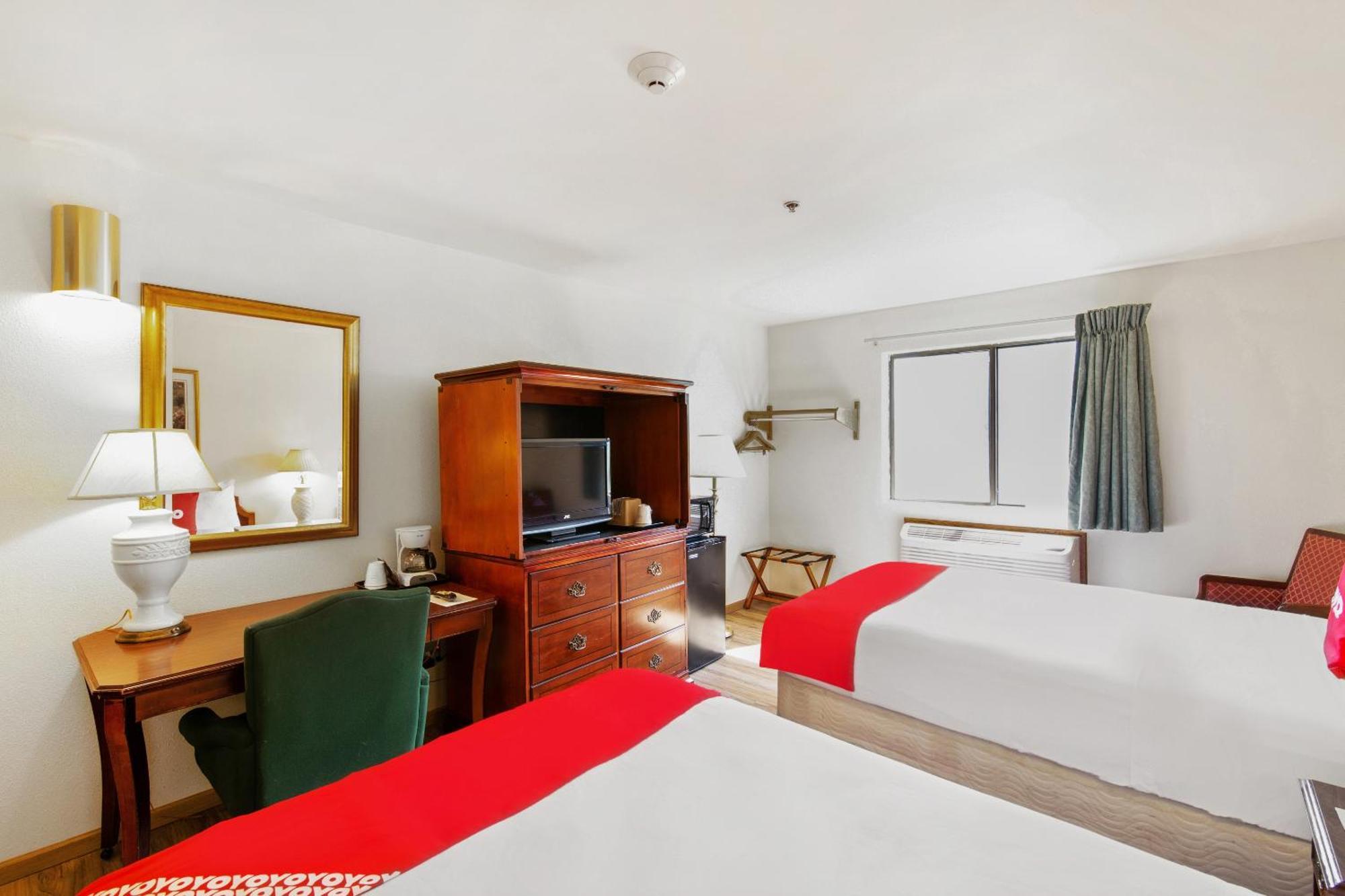 Oyo Hotel Portage I-94 מראה חיצוני תמונה
