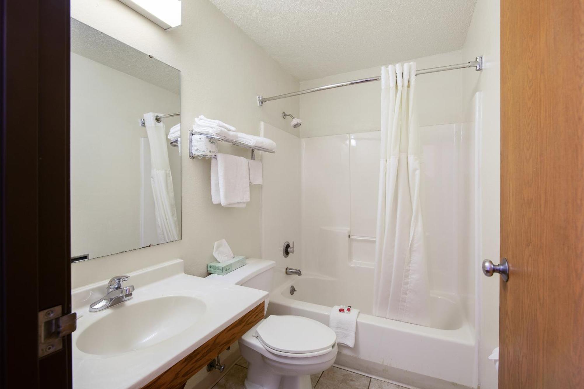 Oyo Hotel Portage I-94 מראה חיצוני תמונה