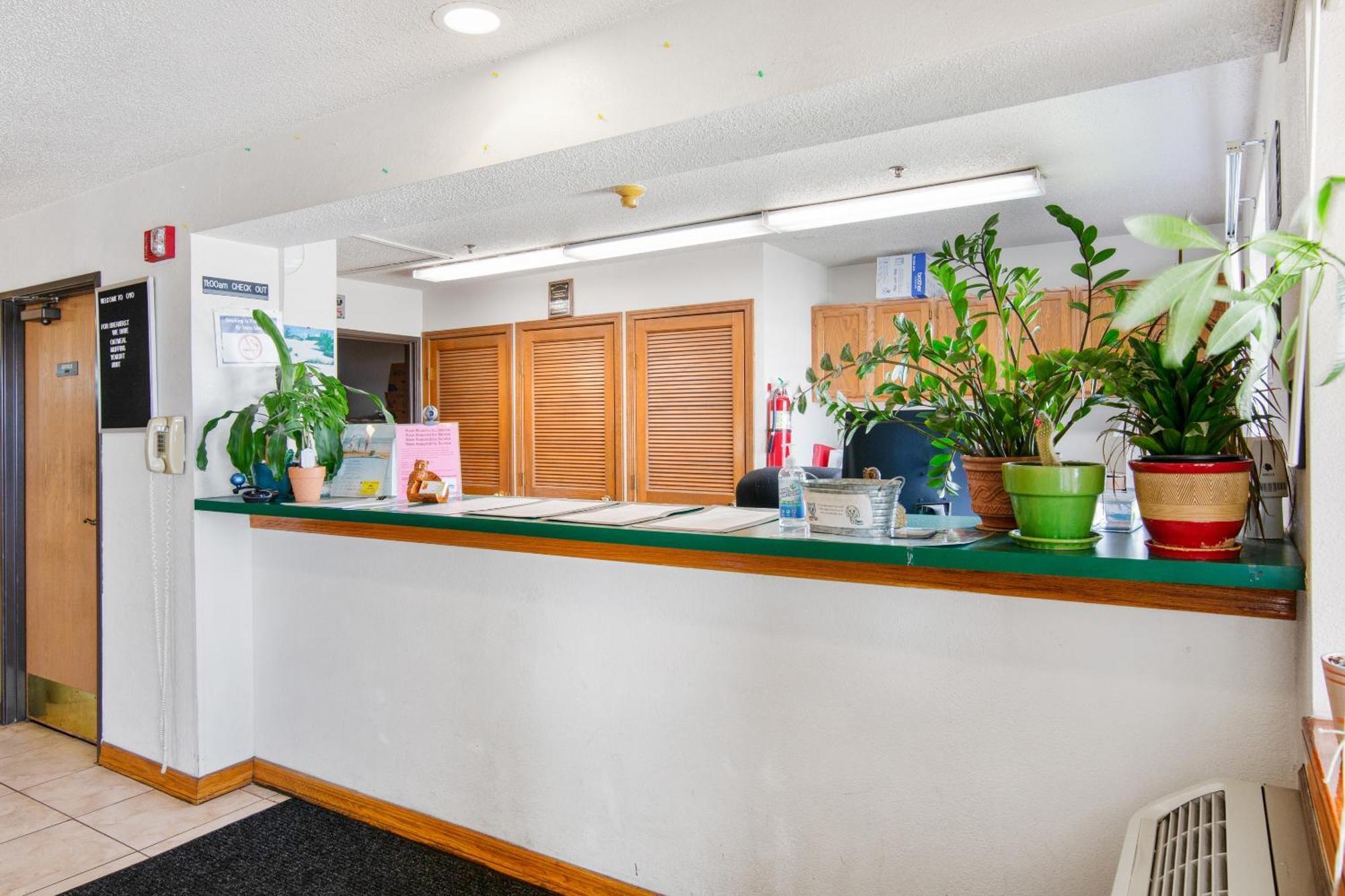 Oyo Hotel Portage I-94 מראה חיצוני תמונה