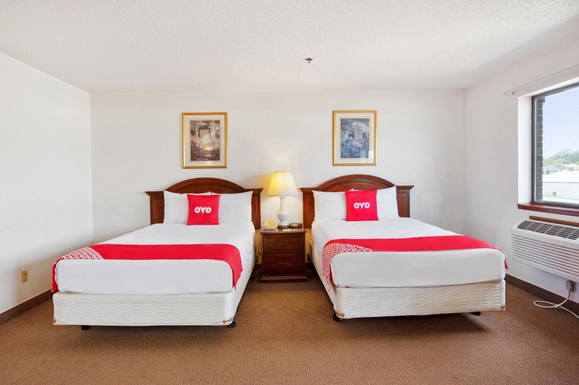 Oyo Hotel Portage I-94 מראה חיצוני תמונה