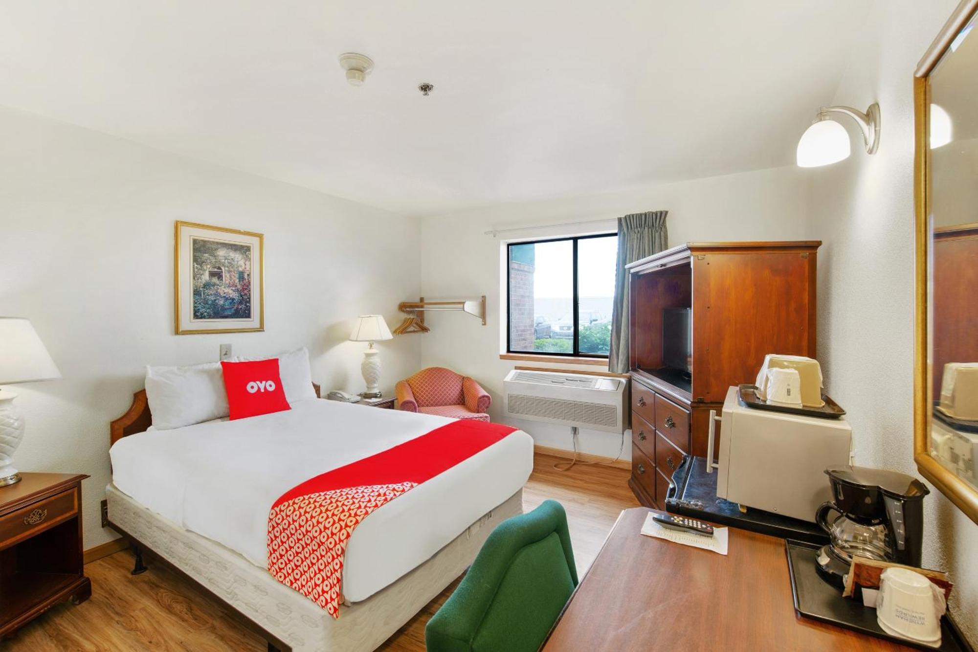 Oyo Hotel Portage I-94 מראה חיצוני תמונה