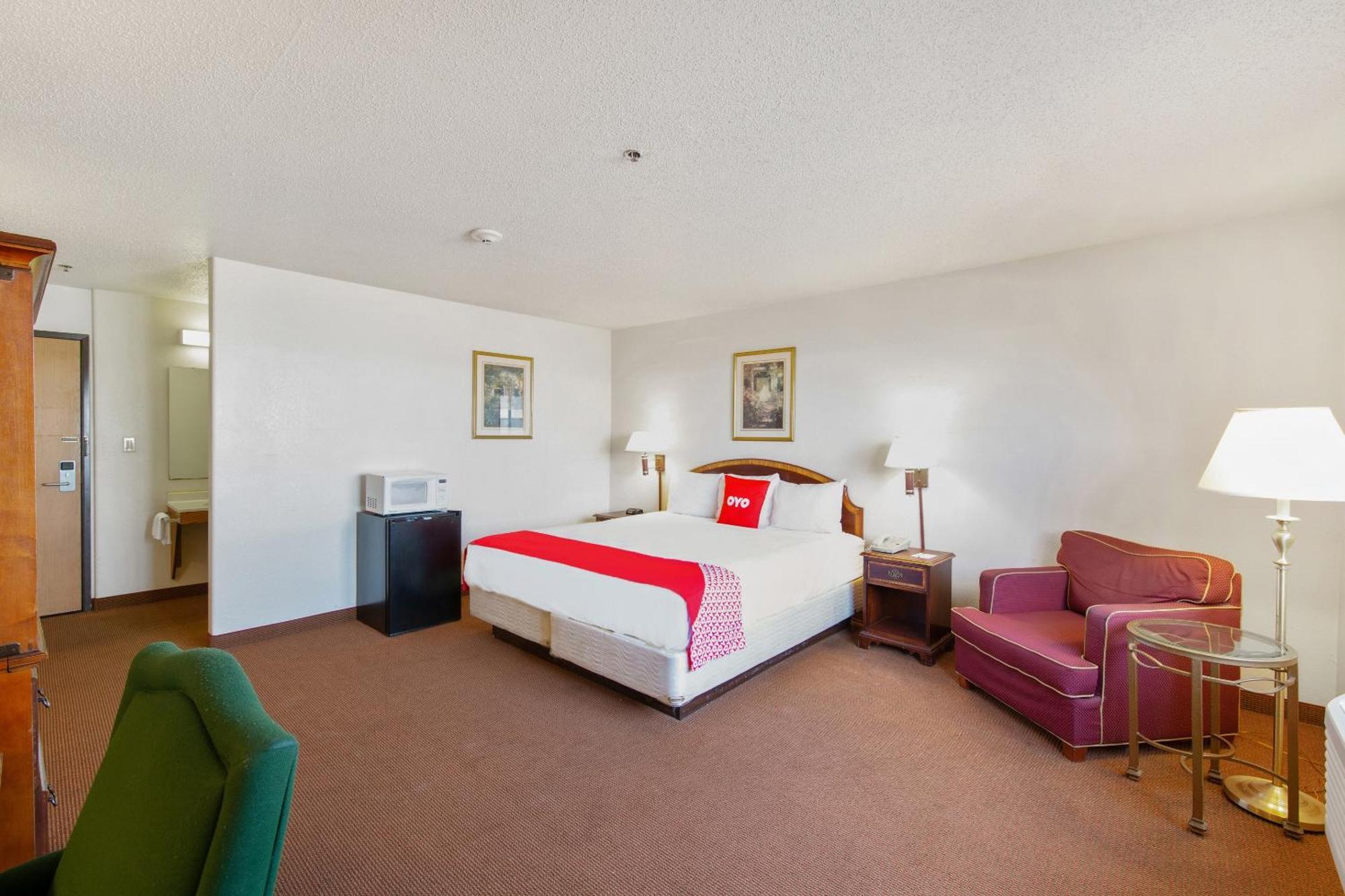 Oyo Hotel Portage I-94 מראה חיצוני תמונה