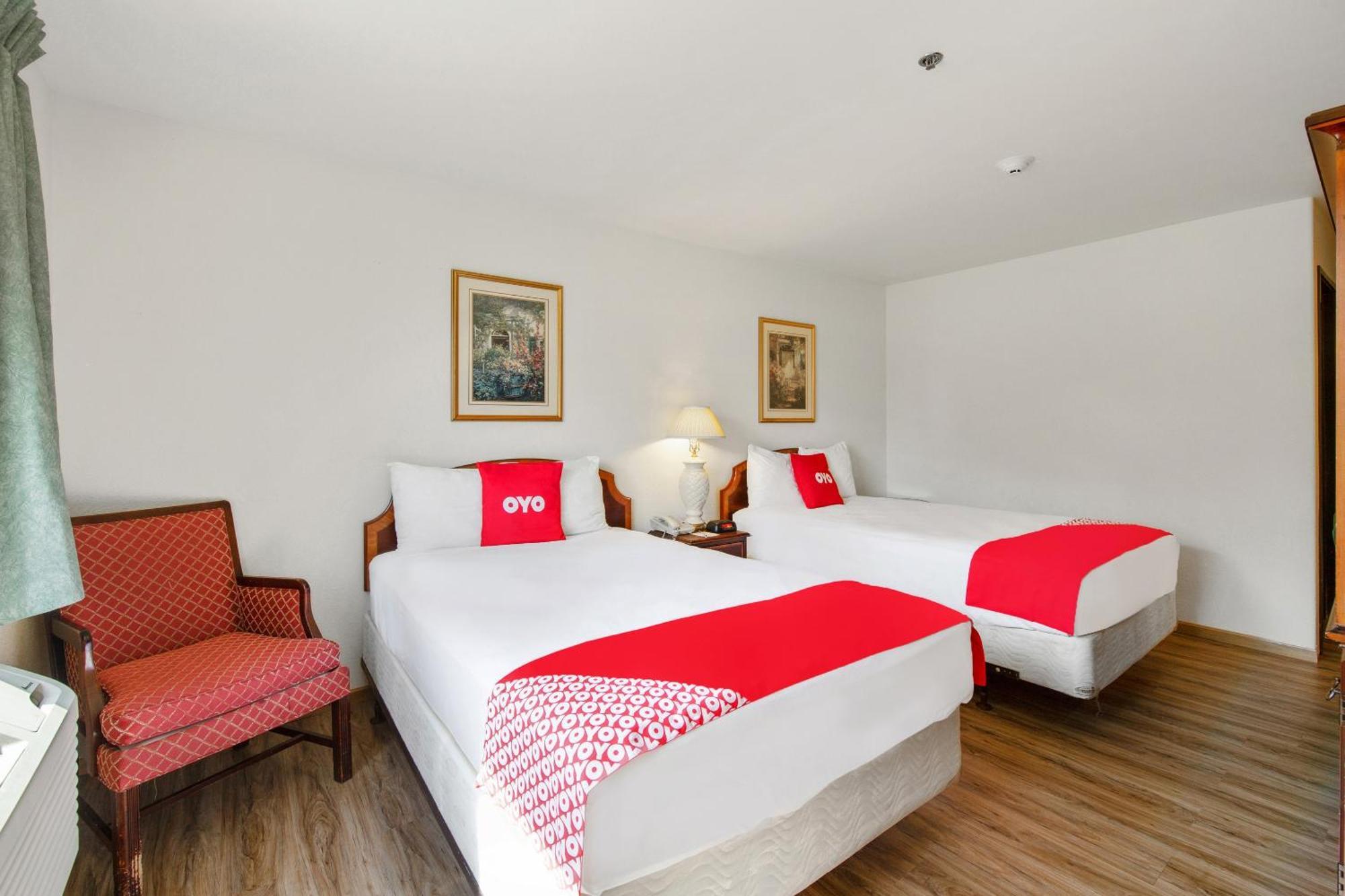 Oyo Hotel Portage I-94 מראה חיצוני תמונה
