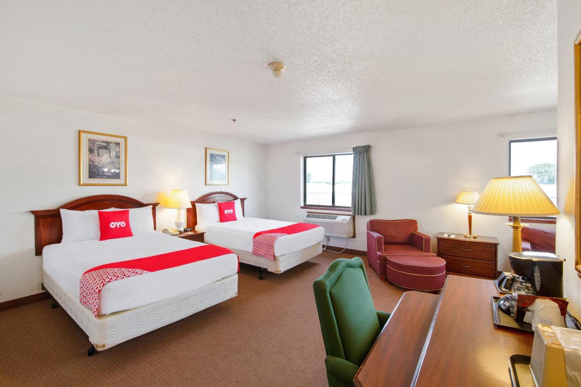 Oyo Hotel Portage I-94 מראה חיצוני תמונה