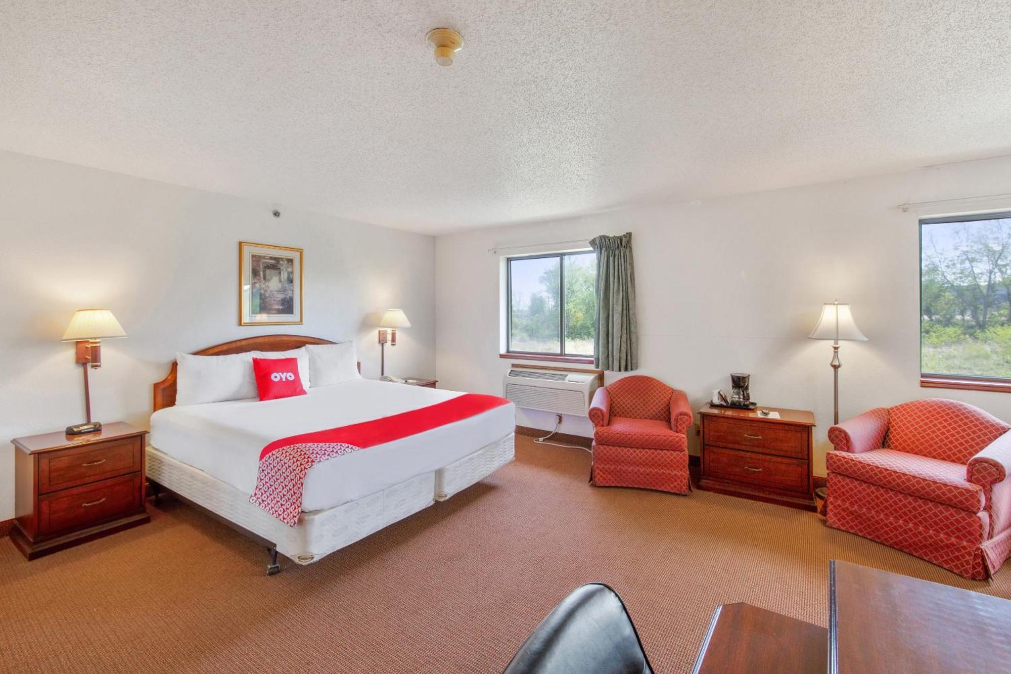 Oyo Hotel Portage I-94 מראה חיצוני תמונה